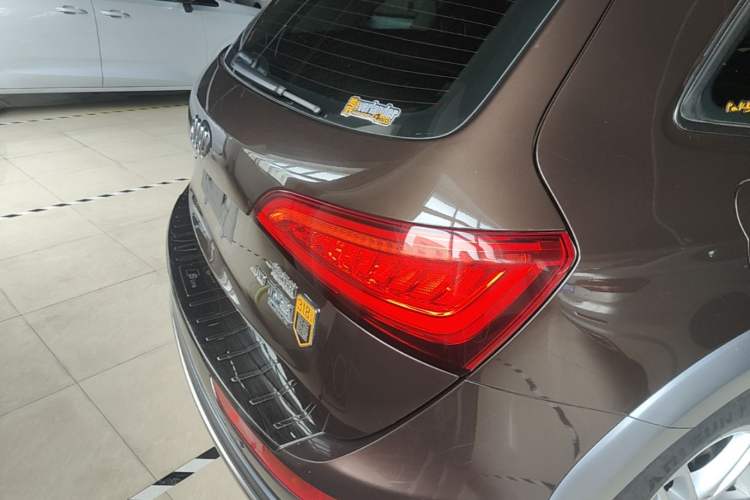Used Audi Q5 2017 Plus 40 TFSI Technology Model Right Rear Taillight