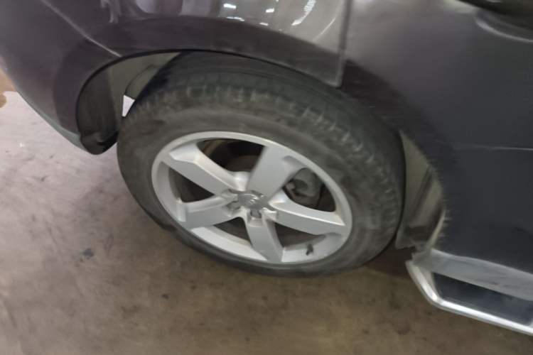Used Audi Q5 2017 40 TFSI Ambition Edition Right Rear Wheel Hub