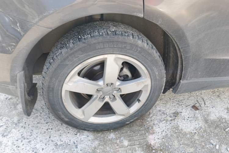 Used Audi Q5 2017 40 TFSI Ambition Edition Right Rear Wheel Hub