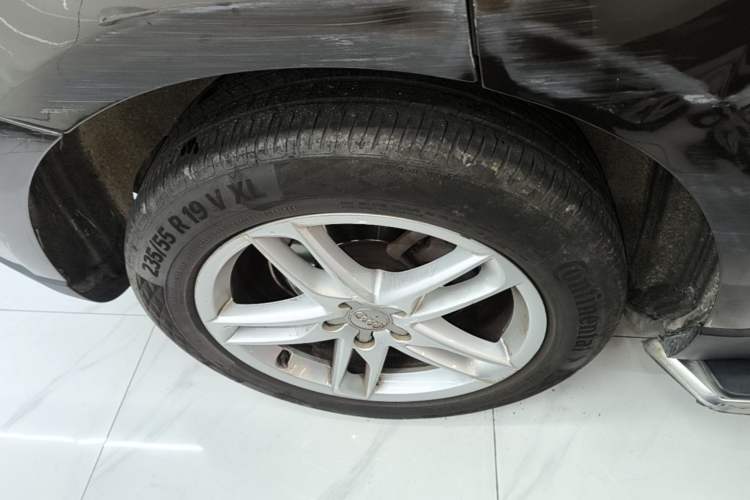 Used Audi Q5 2017 40 TFSI Technology Edition Right Rear Wheel Hub