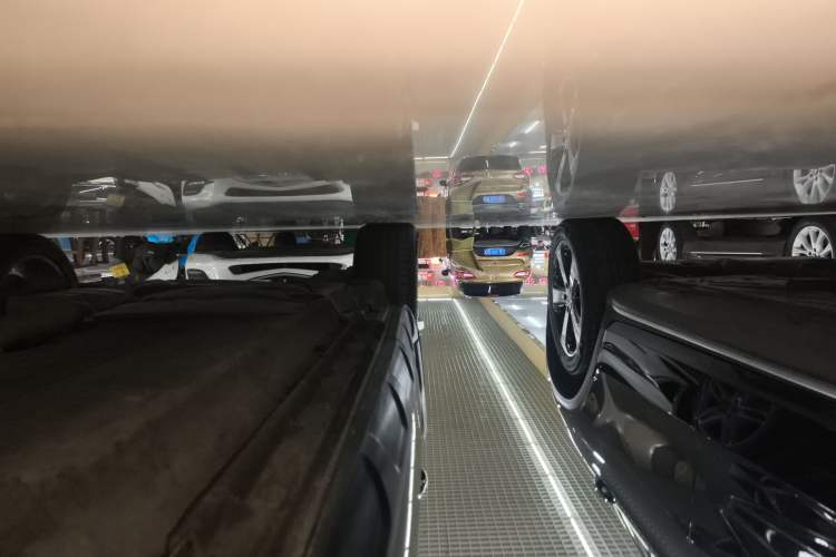 Used Audi Q5 2017 Plus 40 TFSI Technology Model Right Side Sill