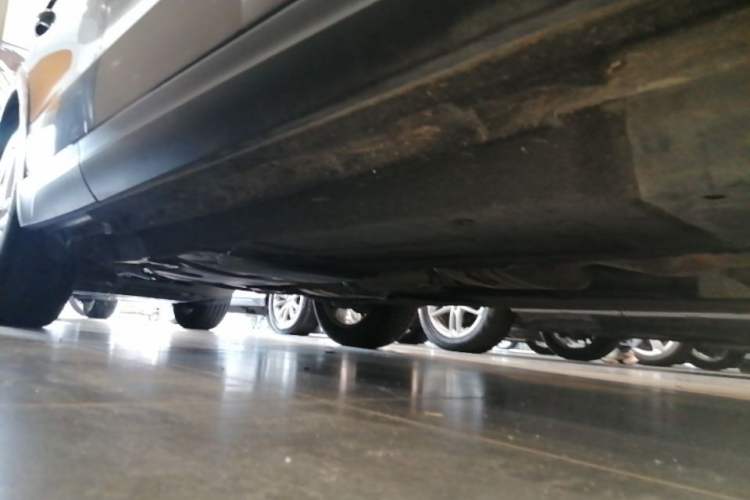 Used Audi Q5 2017 40 TFSI Comfort Model Right Side Sill