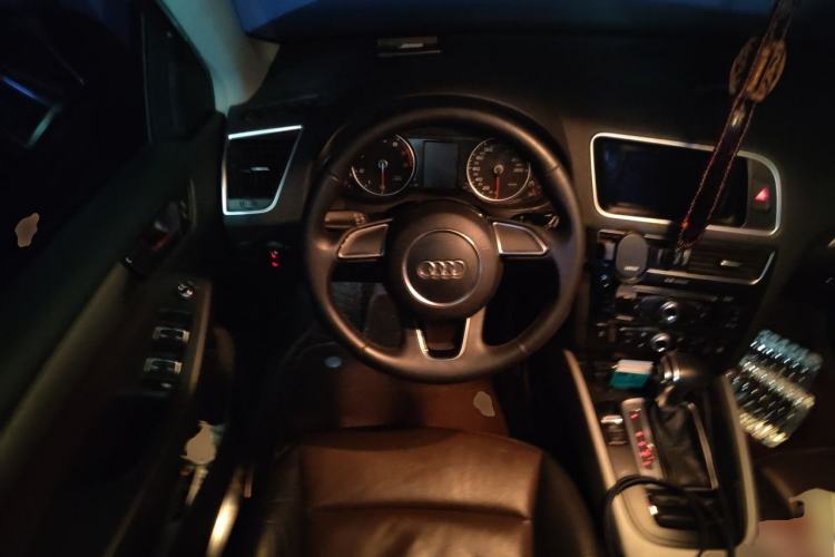Used Audi Q5 2017 Plus 40 TFSI Ambition Model Steering Wheel