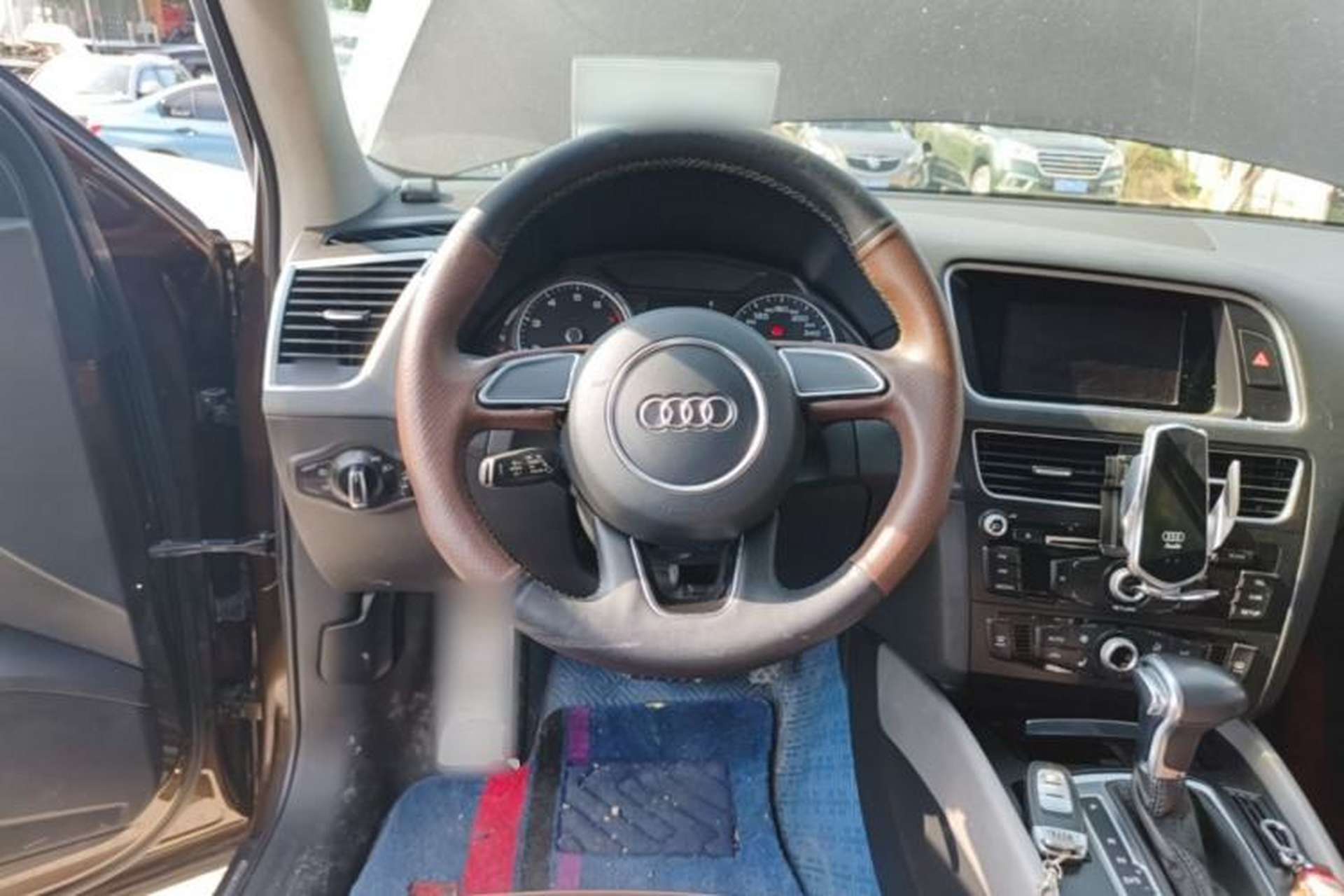 Used Audi Q5 2017 40 TFSI Ambition Edition Steering Wheel