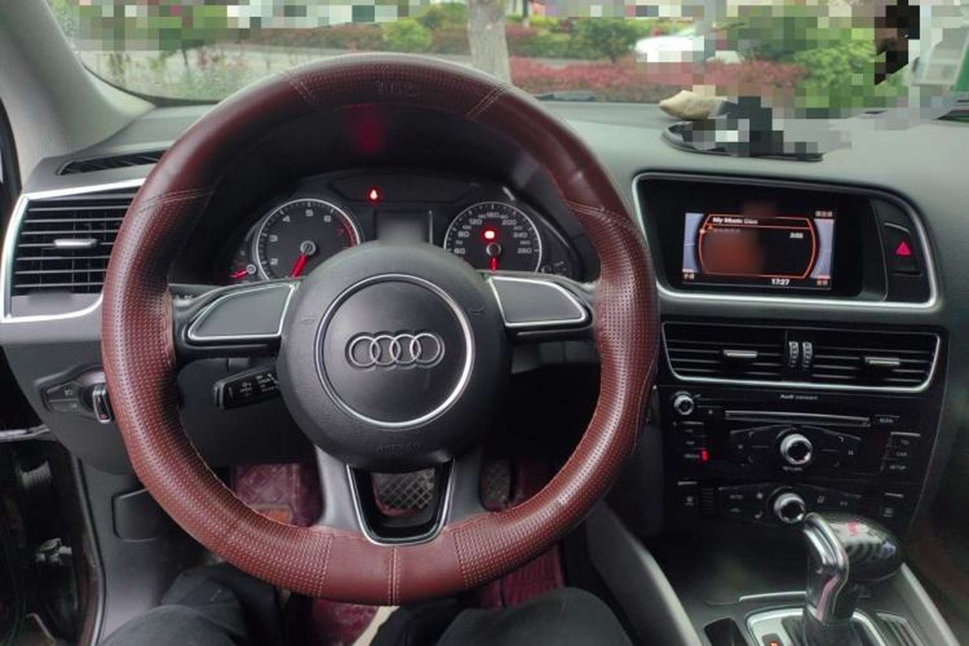 Used Audi Q5 2017 40 TFSI Ambition Edition Steering Wheel