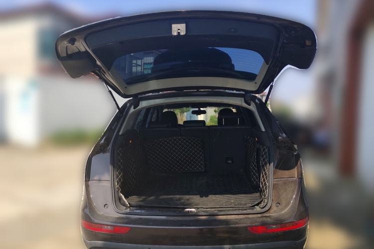 Used Audi Q5 2017 40 TFSI Technology Edition Trunk