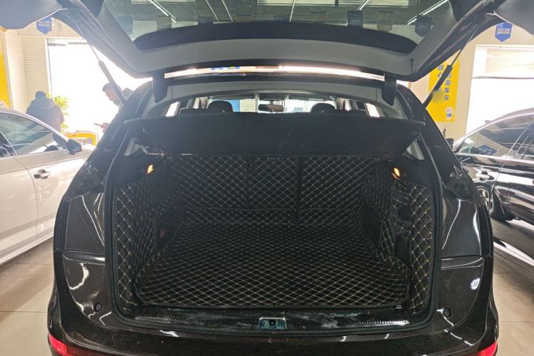 Used Audi Q5 2017 40 TFSI Ambition Edition Trunk