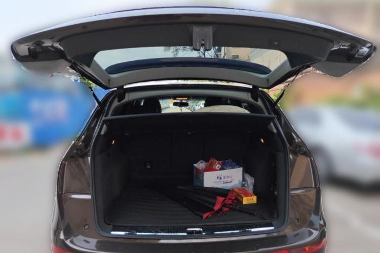 Used Audi Q5 2017 Plus 40 TFSI Technology Model Trunk