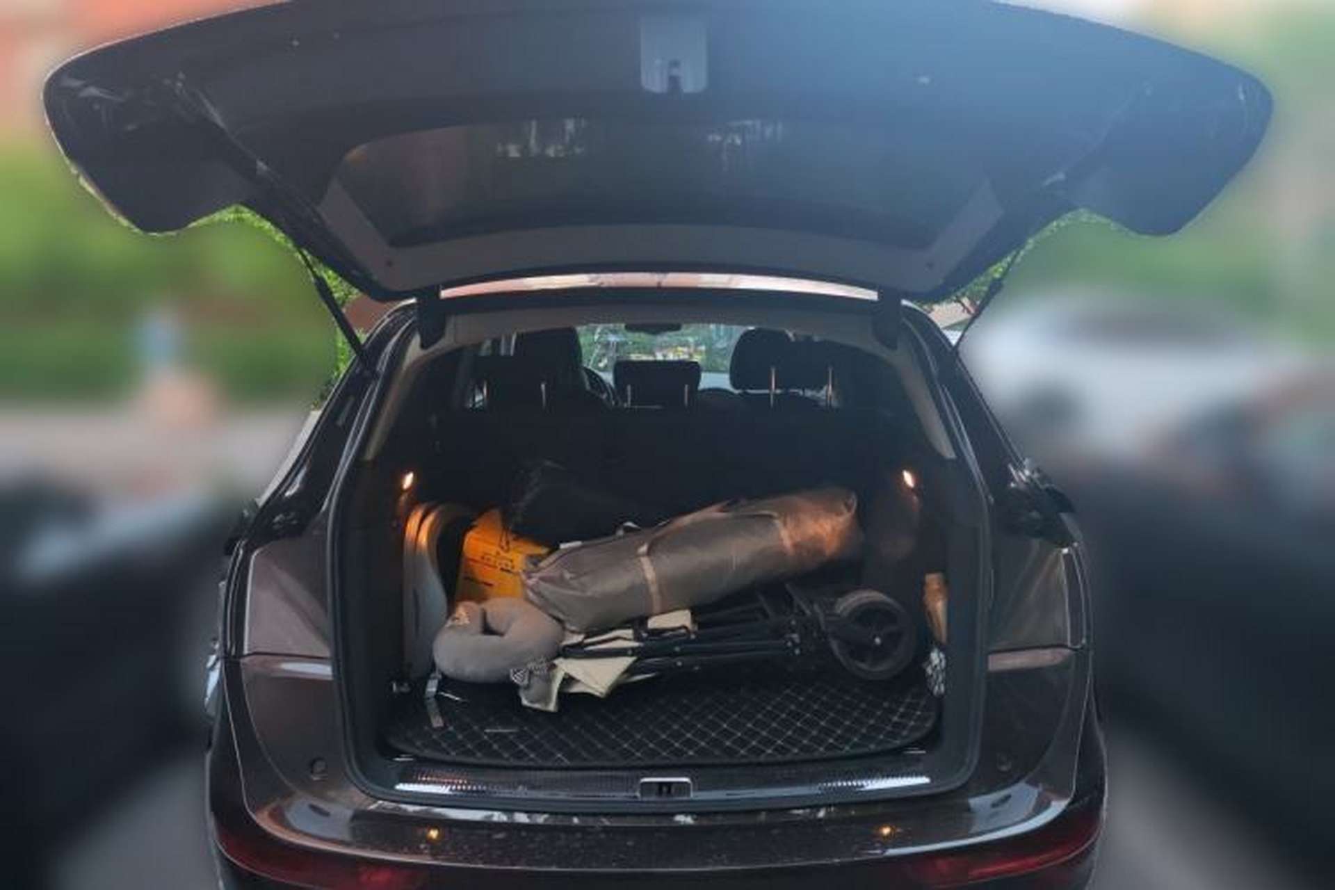 Used Audi Q5 2017 Plus 40 TFSI Comfort Model Trunk