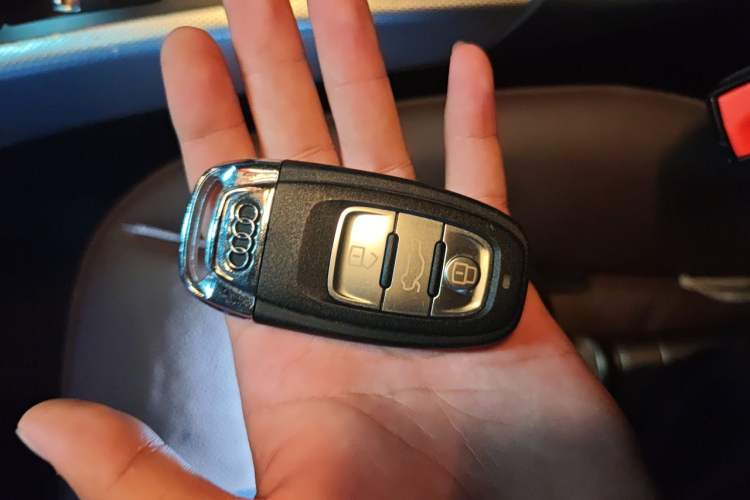 Used Audi Q5 2017 40 TFSI Technology Edition Vehicle Key