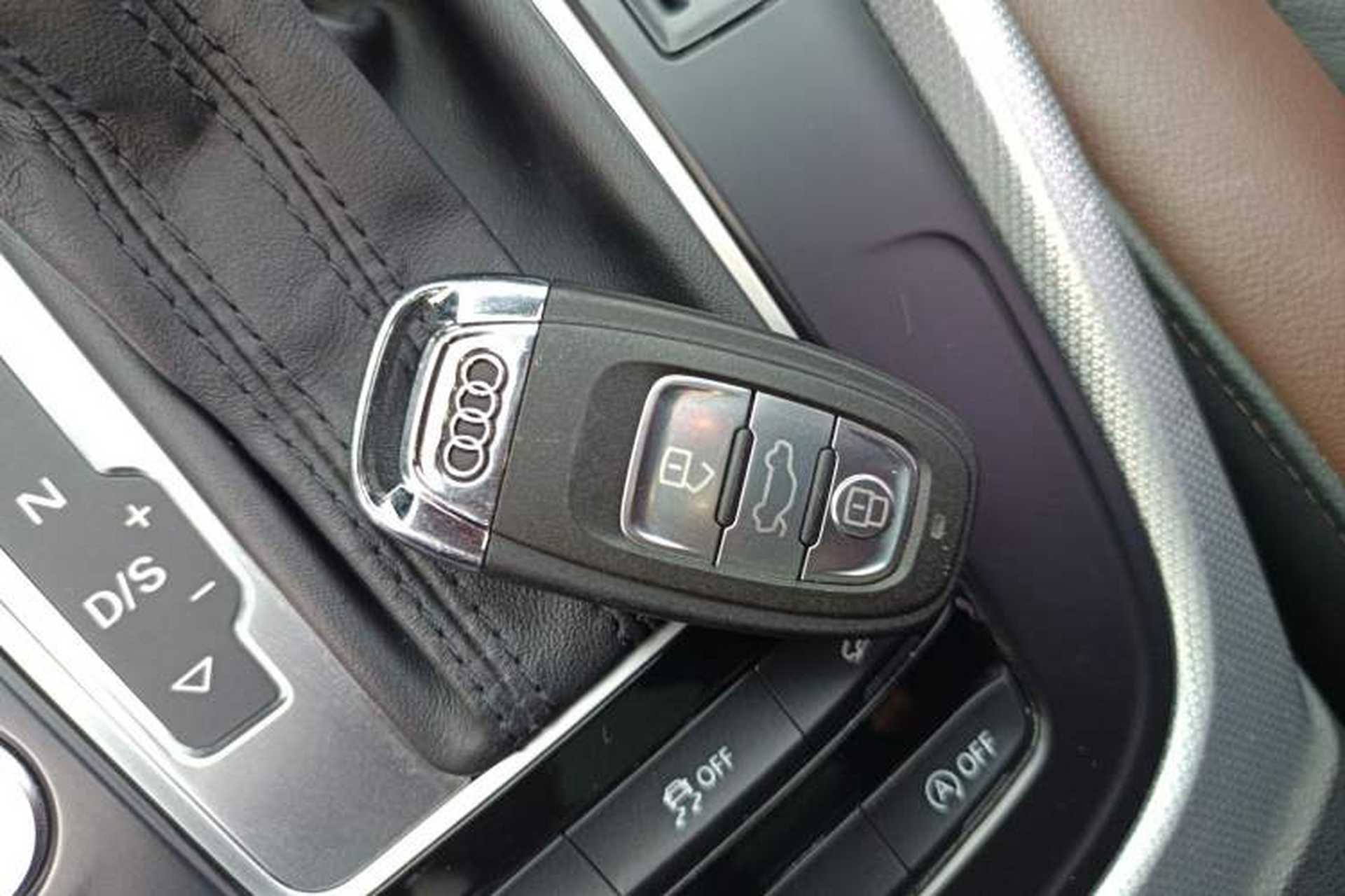 Used Audi Q5 2017 40 TFSI Technology Edition Vehicle Key