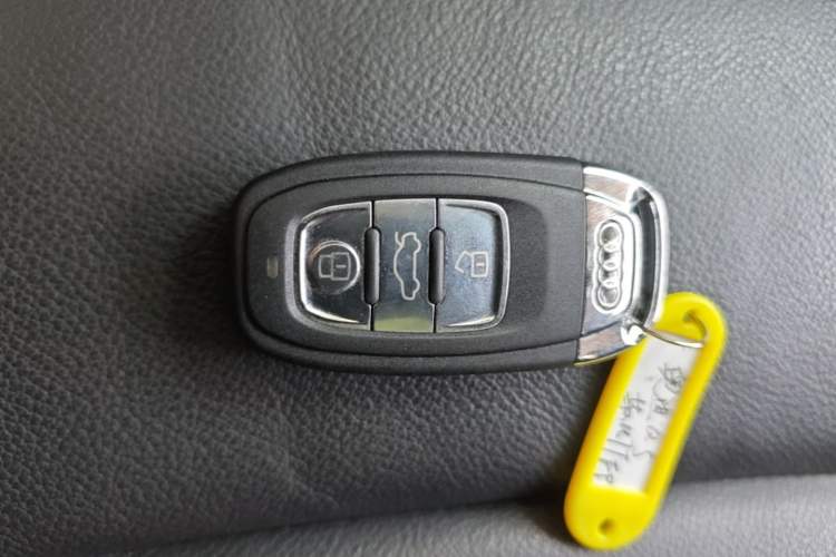Used Audi Q5 2017 Plus 40 TFSI Technology Model Vehicle Key