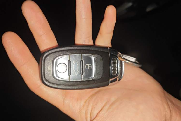 Used Audi Q5 2017 40 TFSI Technology Edition Vehicle Key