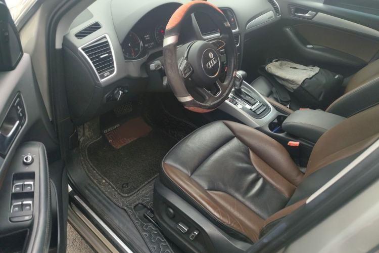 Used Audi Q5 2017 Plus 40 TFSI Technology Model Driver Seat