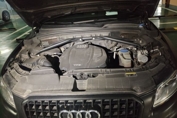 Used Audi Q5 2017 Plus 40 TFSI Technology Model Engine Bay