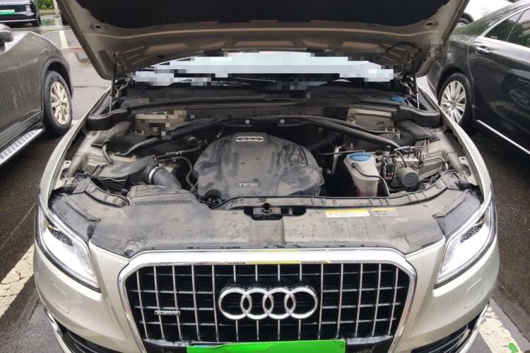 Used Audi Q5 2017 40 TFSI Comfort Model Engine Bay