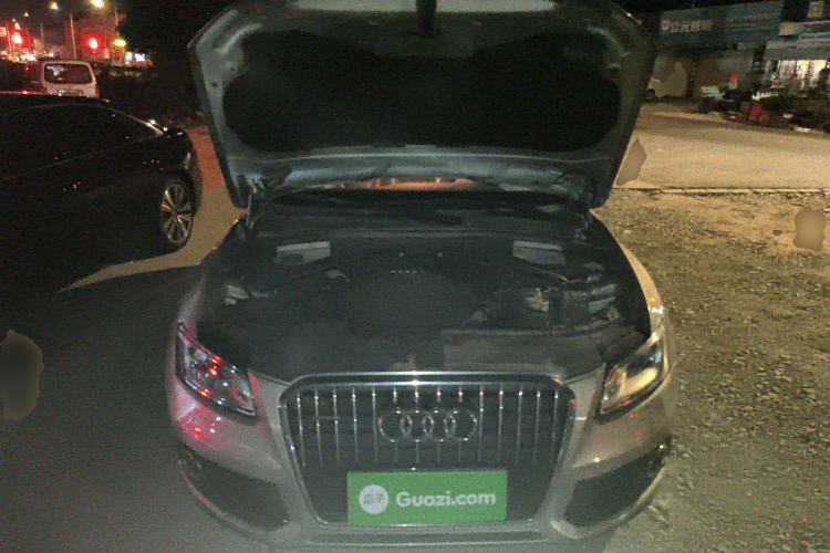 Used Audi Q5 2017 40 TFSI Technology Edition Engine Bay