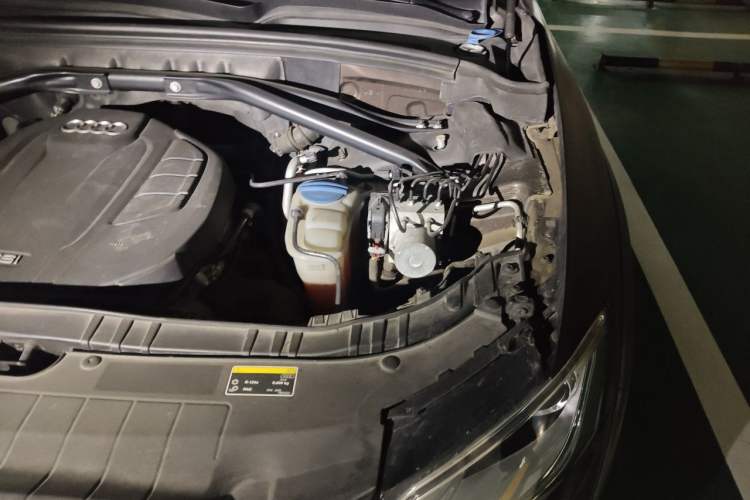Used Audi Q5 2017 Plus 40 TFSI Technology Model Engine Bay Left