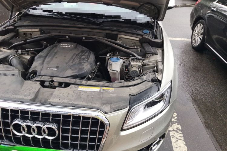 Used Audi Q5 2017 40 TFSI Comfort Model Engine Bay Left
