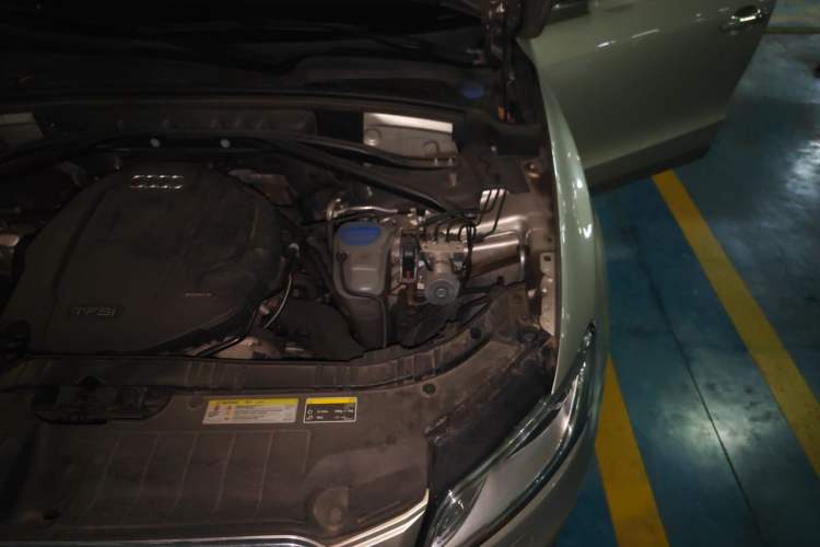 Used Audi Q5 2017 40 TFSI Ambition Edition Engine Bay Left