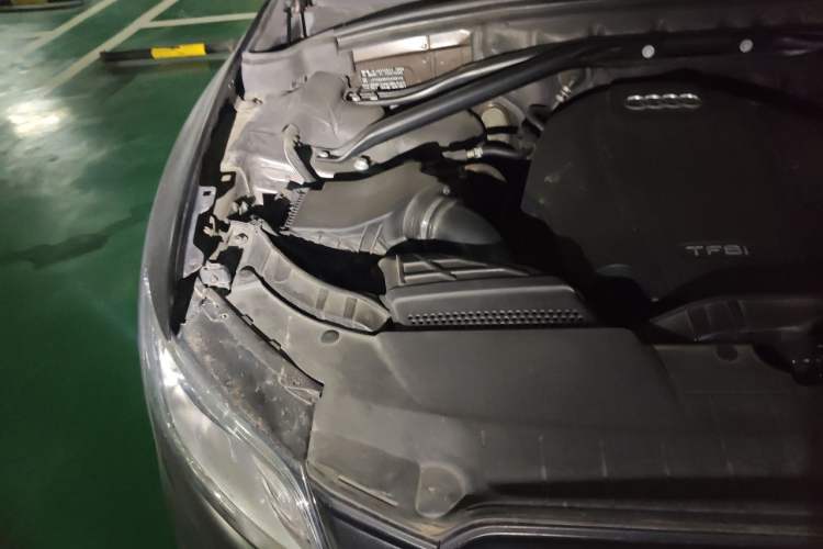 Used Audi Q5 2017 Plus 40 TFSI Technology Model Engine Bay Right