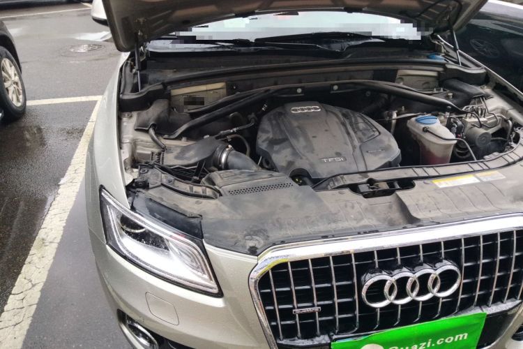 Used Audi Q5 2017 40 TFSI Comfort Model Engine Bay Right