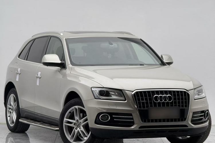 Used Audi Q5 2017 40 TFSI Comfort Model Exterior 4