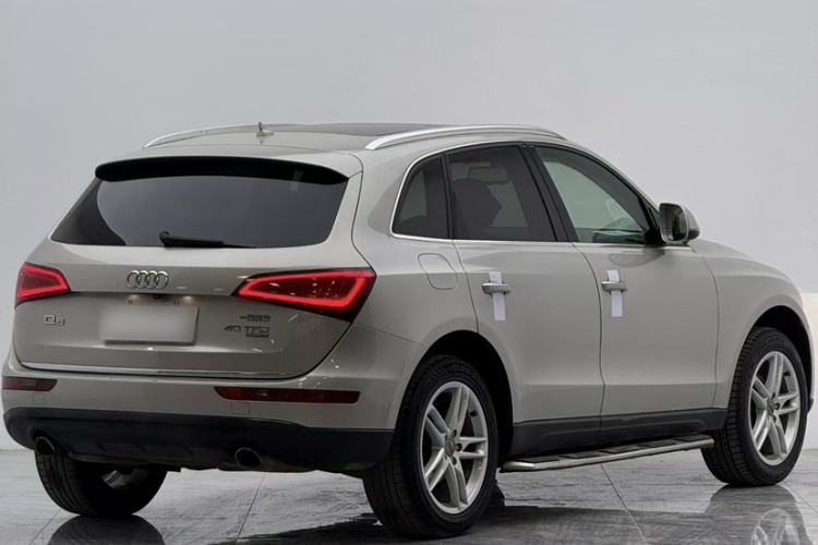 Used Audi Q5 2017 40 TFSI Comfort Model Exterior 6