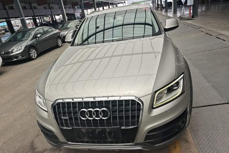 Used Audi Q5 2017 Plus 40 TFSI Technology Model Front