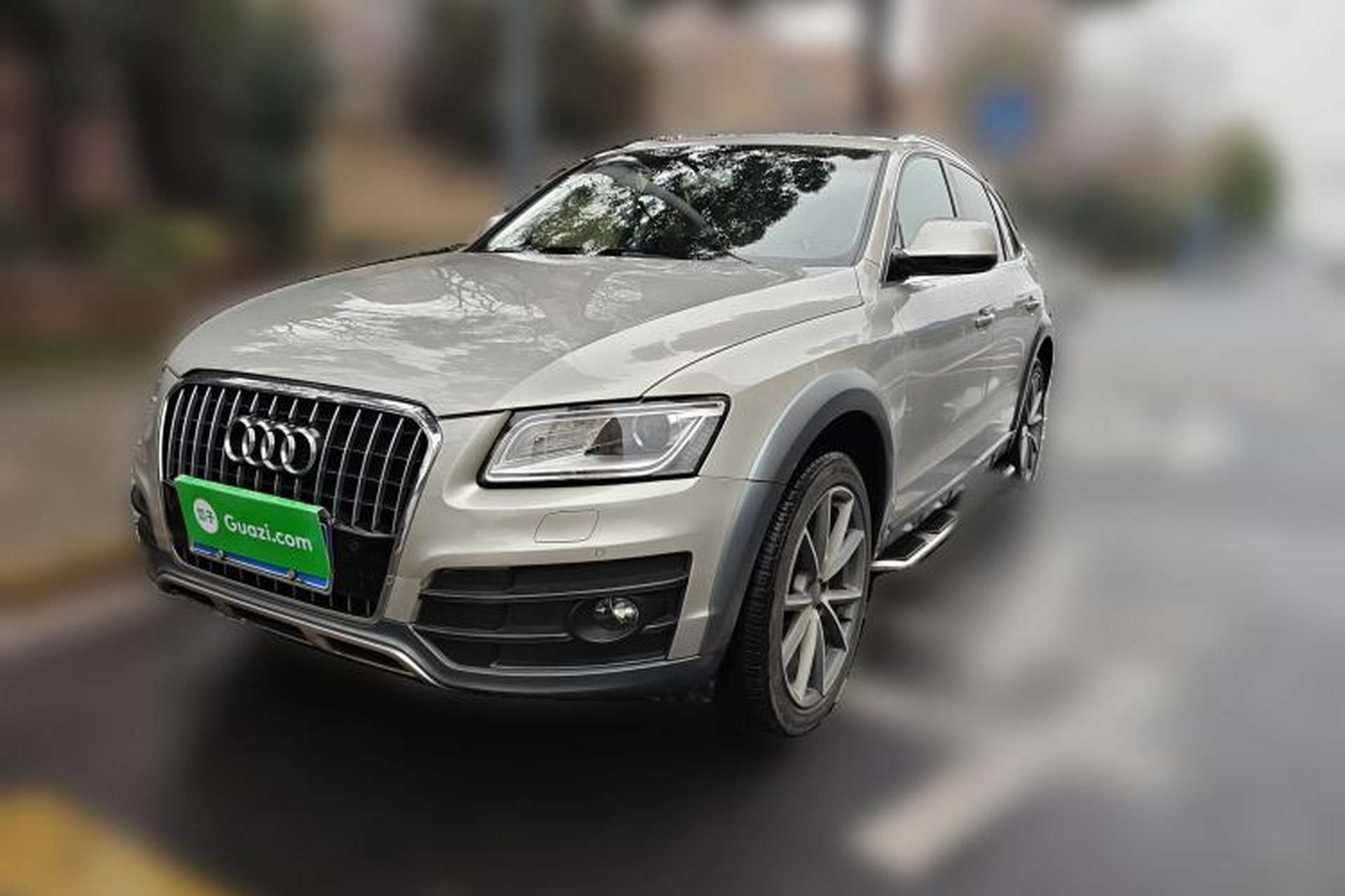 Used Audi Q5 2017 40 TFSI Luxury Model Front Left 45 Deg
