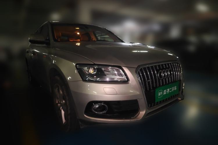 Used Audi Q5 2017 40 TFSI Ambition Edition Front Right 45 Deg