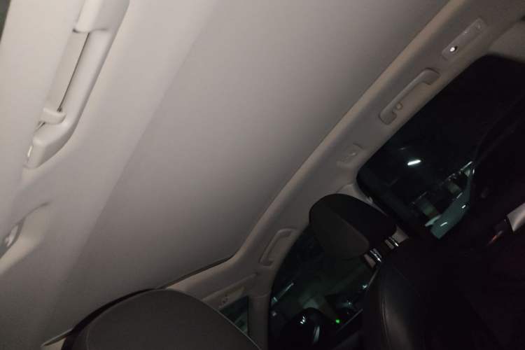Used Audi Q5 2017 Plus 40 TFSI Technology Model Headliner