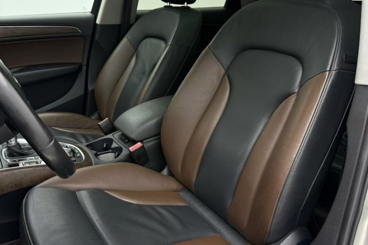 Used Audi Q5 2017 40 TFSI Comfort Model Interior 8