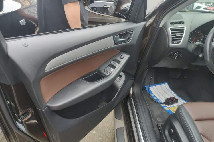 Used Audi Q5 2017 Plus 40 TFSI Ambition Model Left Front Door Interior