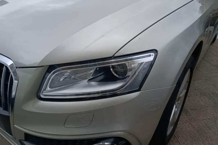 Used Audi Q5 2017 Plus 40 TFSI Technology Model Left Front Headlight