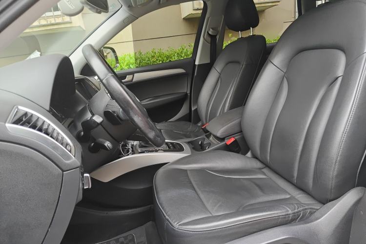 Used Audi Q5 2017 40 TFSI Technology Edition Left Front Seat