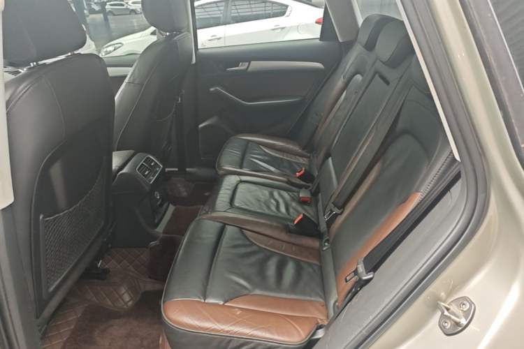 Used Audi Q5 2017 Plus 40 TFSI Technology Model Left Rear Seat