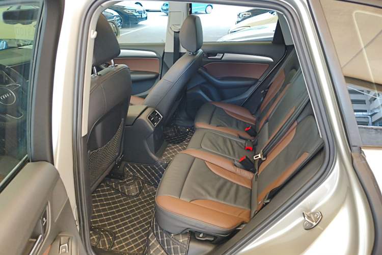 Used Audi Q5 2017 Plus 40 TFSI Technology Model Left Rear Seat