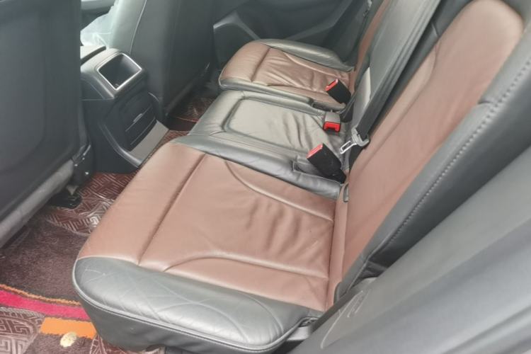 Used Audi Q5 2017 Plus 40 TFSI Ambition Model Left Rear Seat