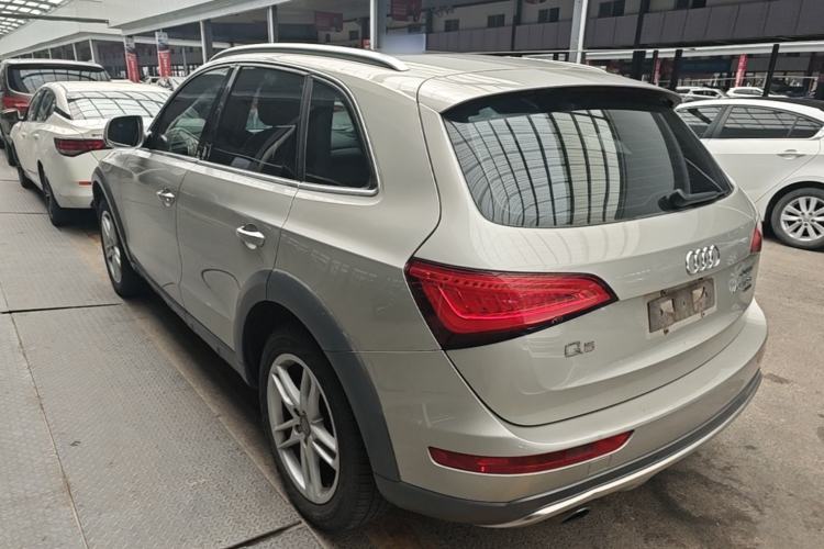 Used Audi Q5 2017 Plus 40 TFSI Technology Model Rear Left 45 Deg