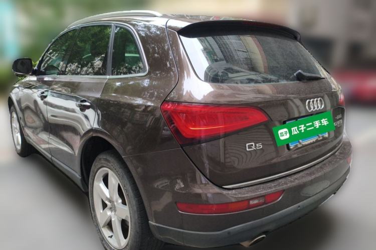Used Audi Q5 2017 Plus 40 TFSI Ambition Model Rear Left 45 Deg