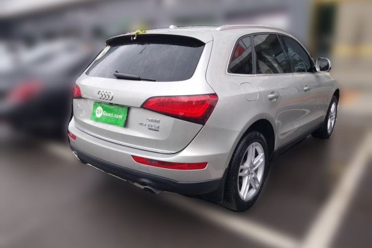 Used Audi Q5 2017 40 TFSI Comfort Model Rear Right 45 Deg