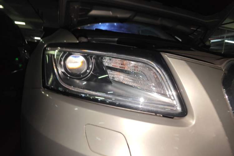 Used Audi Q5 2017 40 TFSI Ambition Edition Right Front Headlight