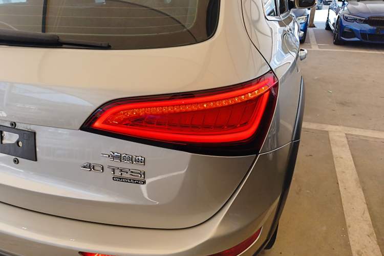 Used Audi Q5 2017 Plus 40 TFSI Technology Model Right Rear Taillight