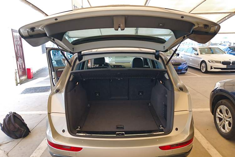 Used Audi Q5 2017 Plus 40 TFSI Technology Model Trunk