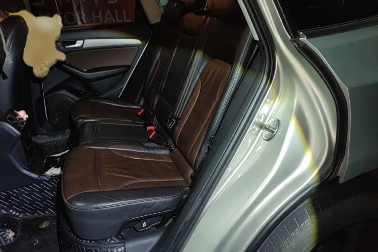 Used Audi Q5 2017 Plus 40 TFSI Ambition Model Left Rear Seat
