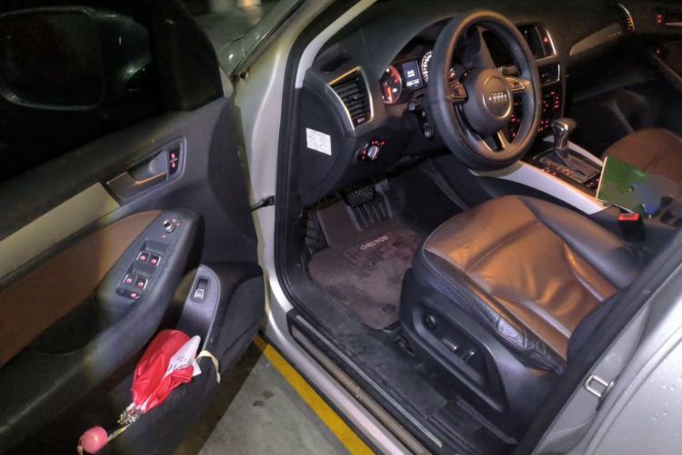 Used Audi Q5 2017 40 TFSI Ambition Edition Driver Seat