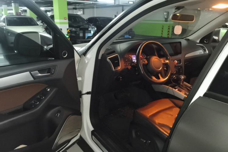 Used Audi Q5 2017 40 TFSI Ambition Edition Driver Seat