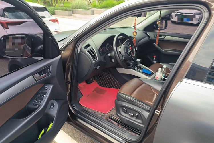 Used Audi Q5 2017 40 TFSI Ambition Edition Driver Seat