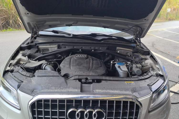 Used Audi Q5 2017 40 TFSI Ambition Edition Engine Bay